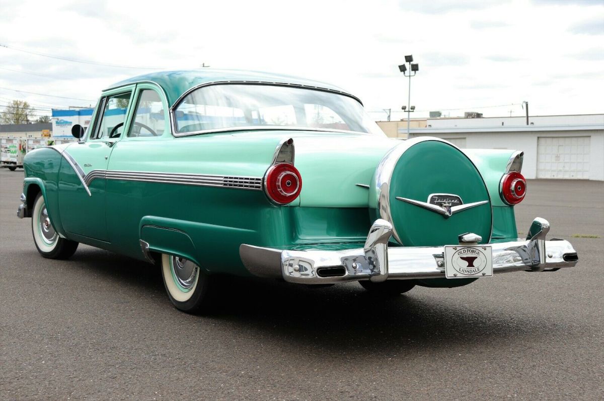 1956 Ford Fairlane - photo 9