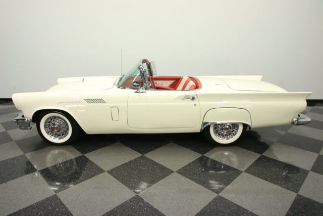 1957 Ford Thunderbird - photo 2