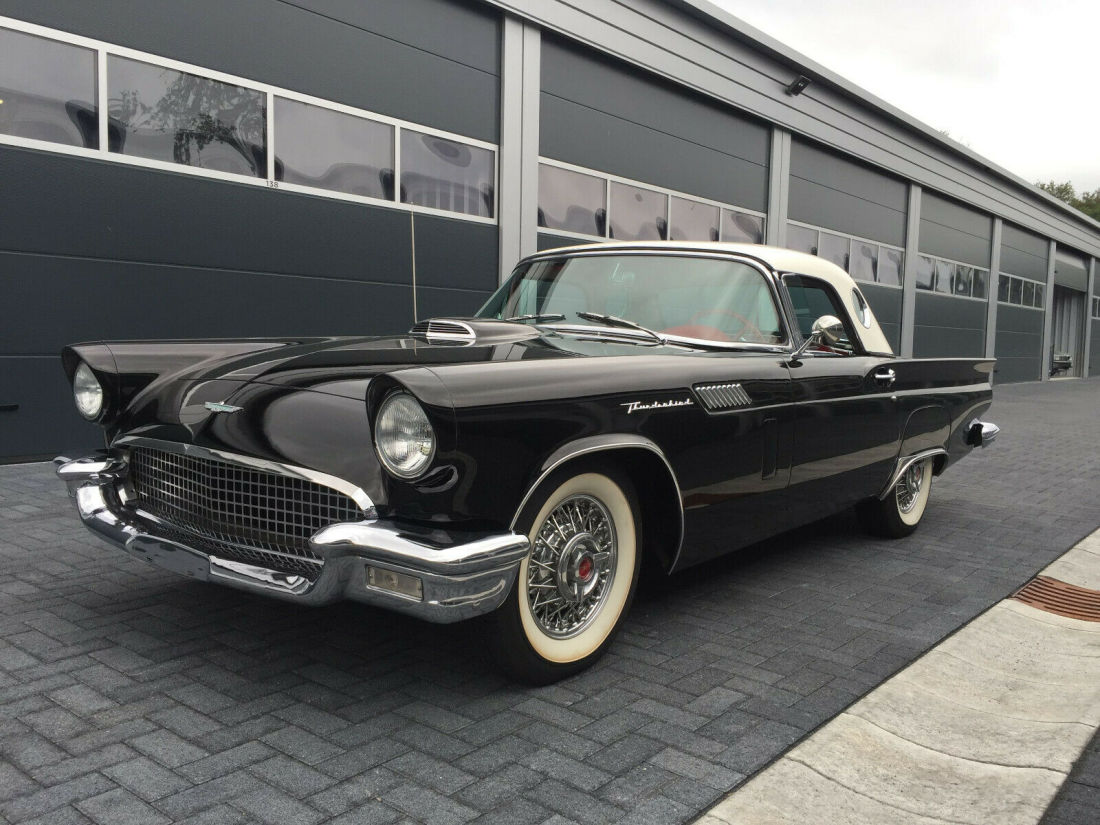 1957 Ford Thunderbird - photo 2
