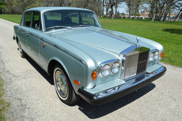 31,700 miles, very original example. 100% original paint. Fully serviced 1973 Rolls-Royce Silver Shadow - 4 door sedan