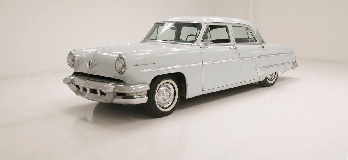 1954 Lincoln Cosmopolitan Sedan - photo 13