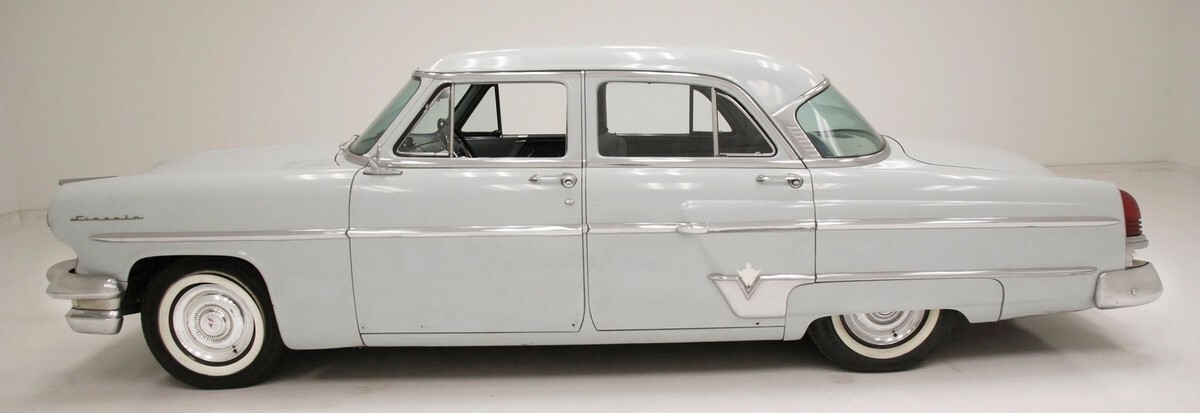 1954 Lincoln Cosmopolitan Sedan - photo 2