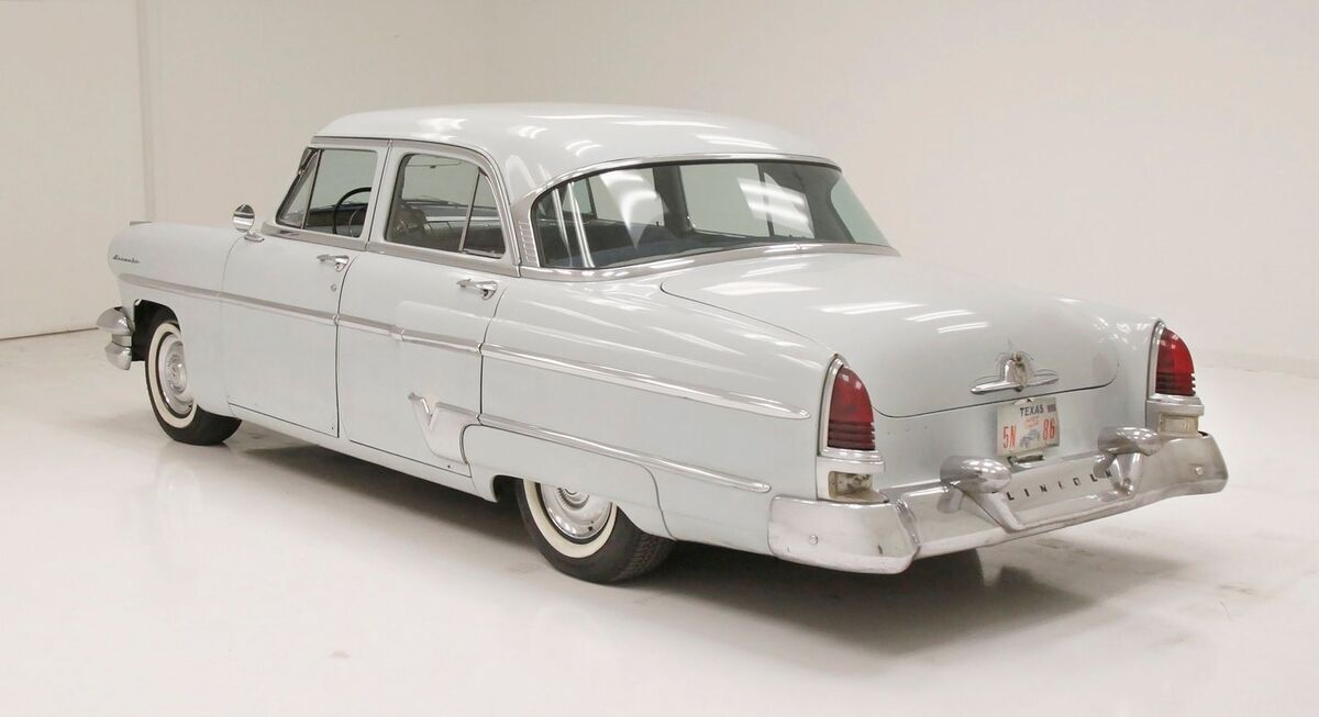 1954 Lincoln Cosmopolitan Sedan - photo 3