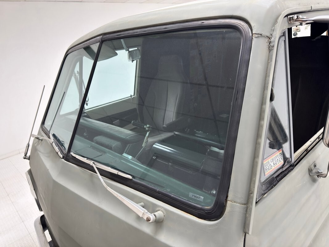 1967 Dodge A-108 Van - photo 12