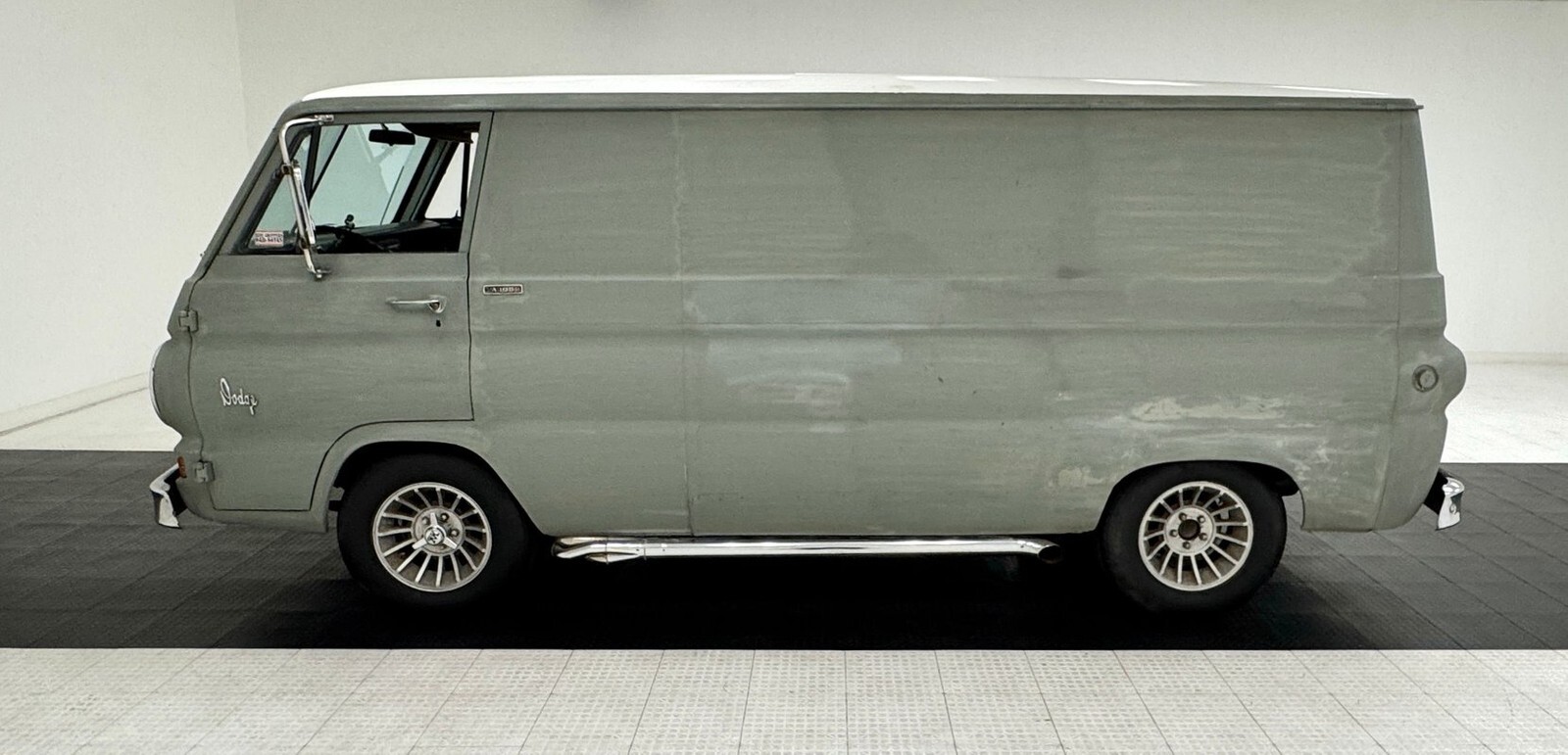 1967 Dodge A-108 Van - photo 2