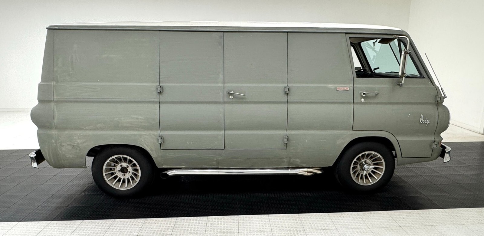 1967 Dodge A-108 Van - photo 6