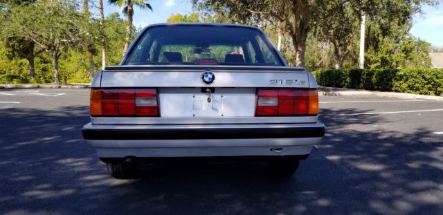 1991 BMW 3-Series 318is - photo 4