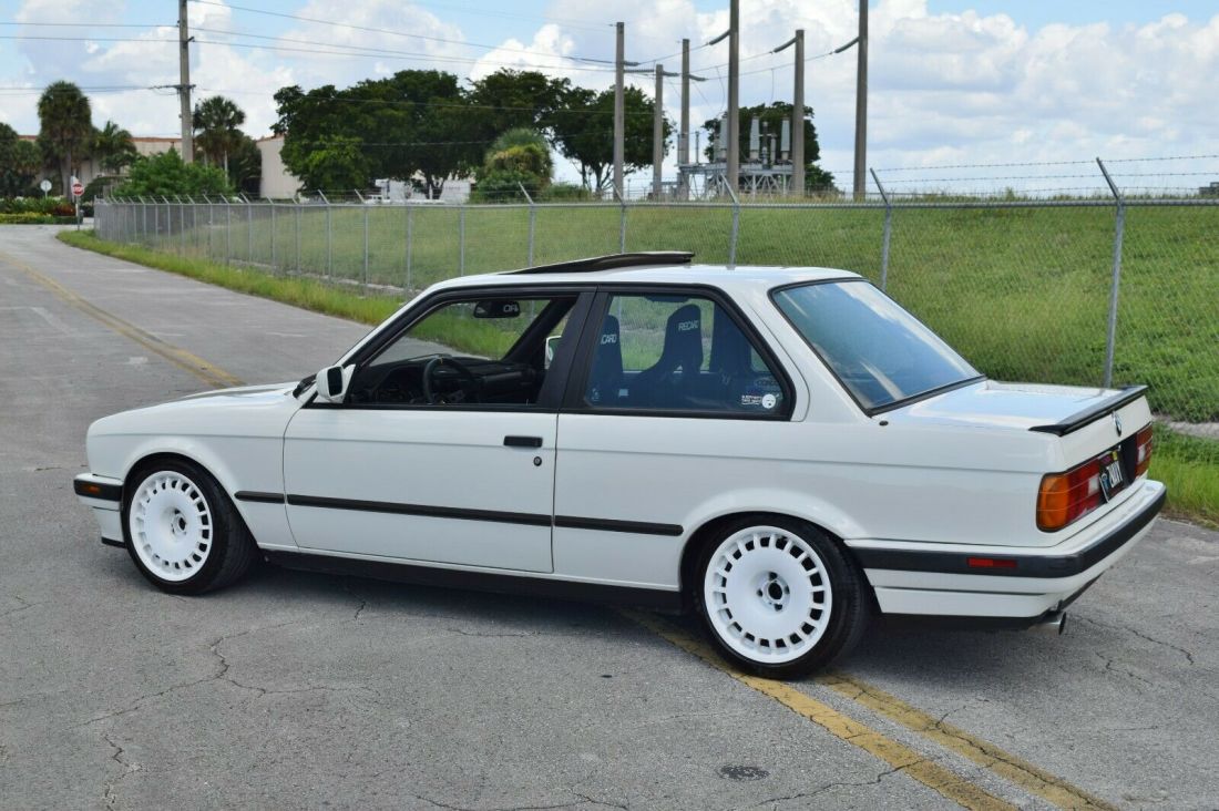 1991 BMW 3-Series E30 - photo 4