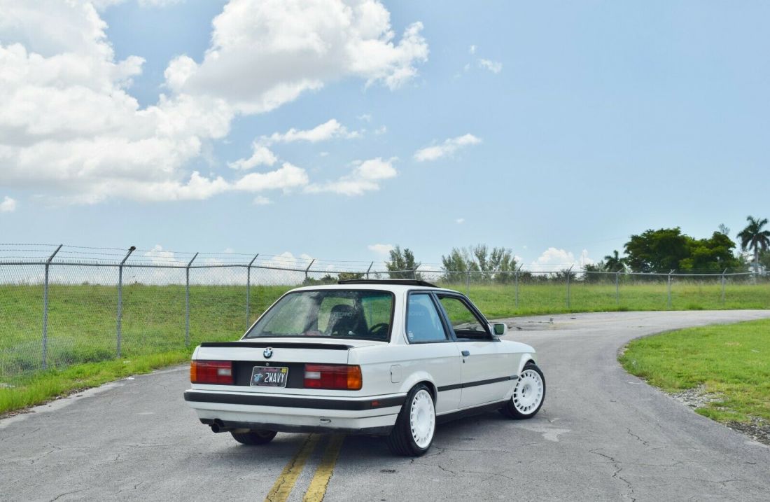 1991 BMW 3-Series E30 - photo 7