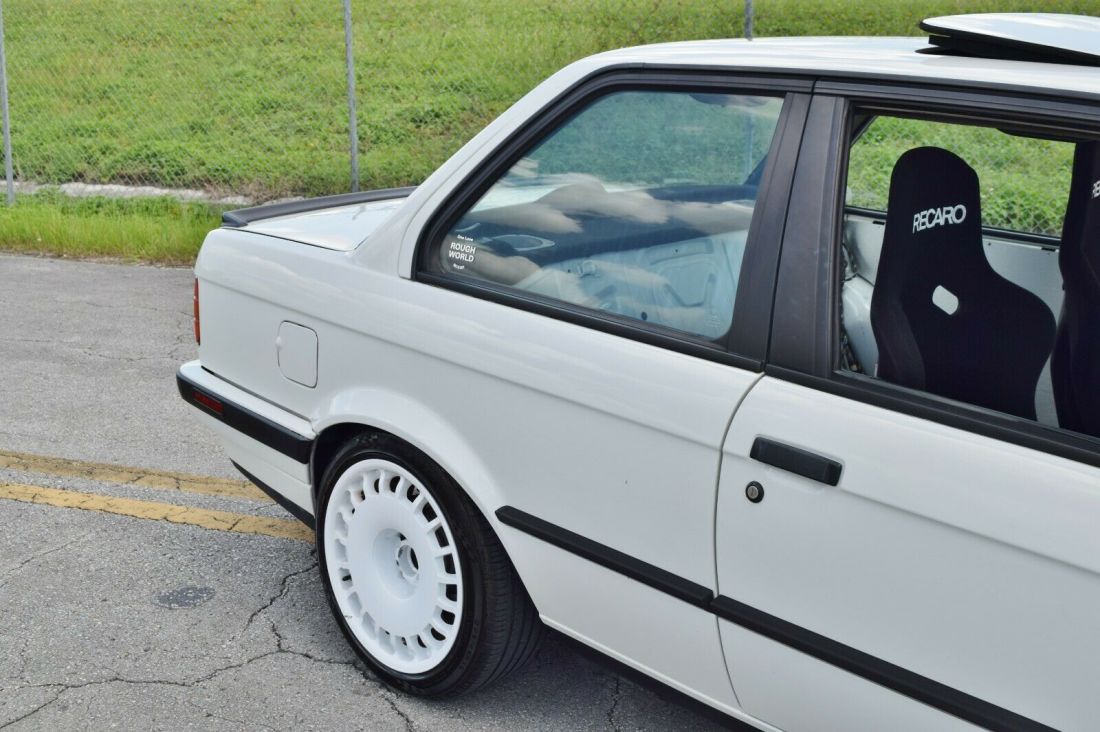 1991 BMW 3-Series E30 - photo 8