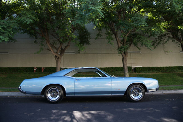1967 Buick Riviera GS 430/360HP V8 2 Dr Hardtop with 31K orig - photo 3