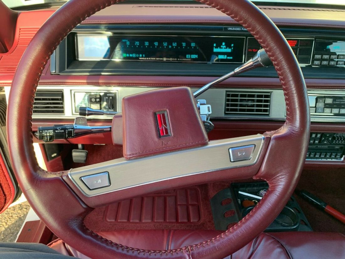 1989 Oldsmobile Eighty-Eight Royale Brougham - photo 8