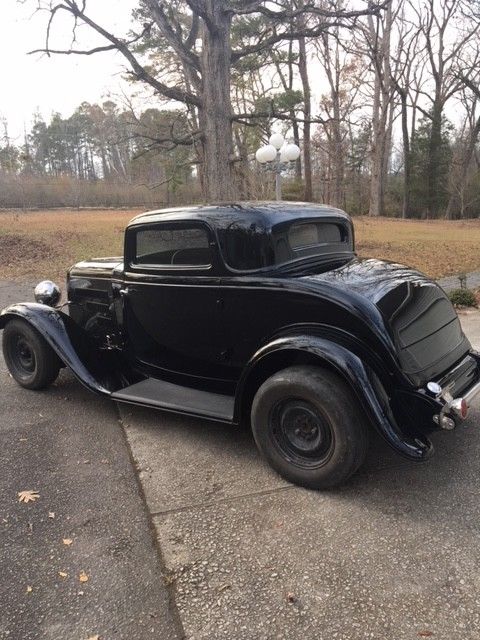 1932 Ford 3 window - photo 9