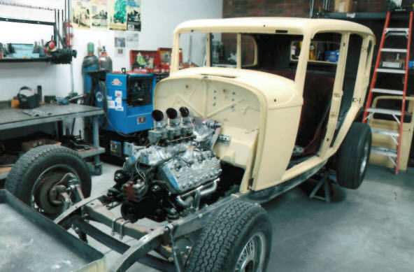 1932 Ford Sedan Black - photo 2