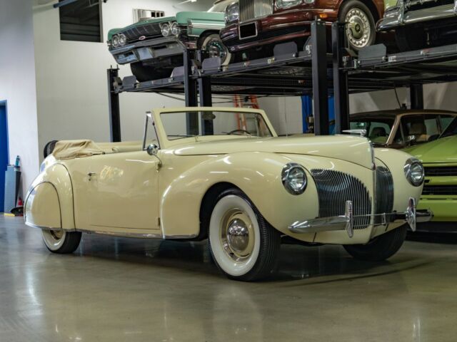 1940 Lincoln Zephyr V12 Convertible - photo 10
