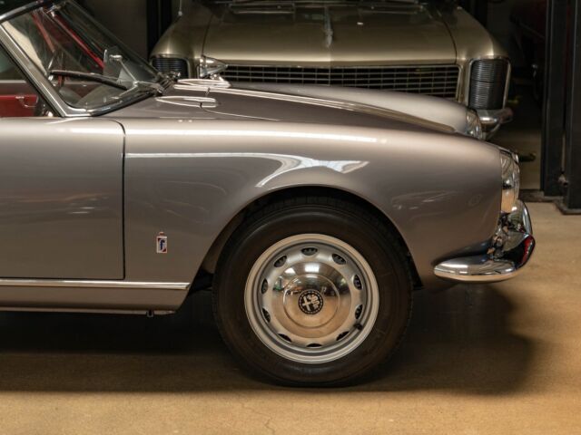 1960 Alfa Romeo Giulietta 1300 Spider Veloce Roadster - photo 4