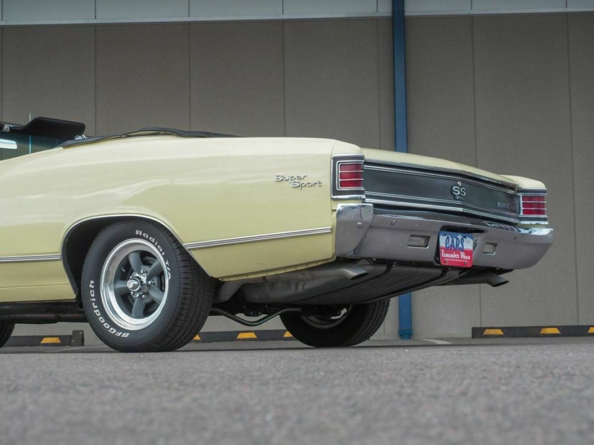 1967 Chevrolet Malibu Convertible 327 V8 - photo 5