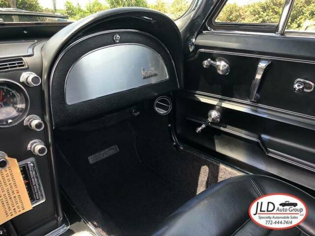 1966 Chevrolet Corvette - photo 3
