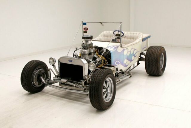 327ci Corvette V8/Plenty of Chrome/Blue To Purple Flames/Iconic T Bucket 1927 Ford T Bucket