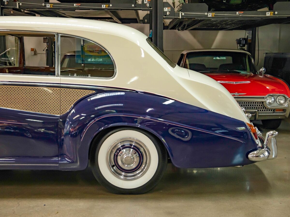 1965 Rolls-Royce Phantom James Young Sedanca De Ville - photo 8