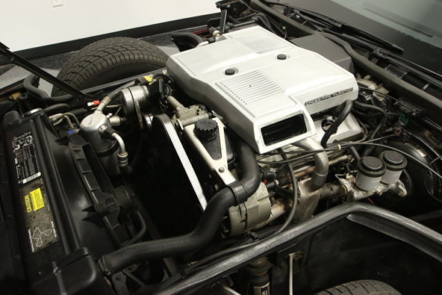1984 Chevrolet Corvette Base Hatchback 2-Door - photo 4