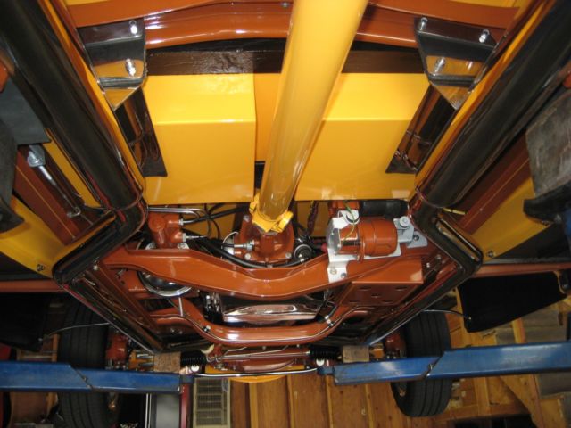 1933 Pontiac 2 Door Touring Sedan - photo 13