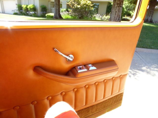 1933 Pontiac 2 Door Touring Sedan - photo 8