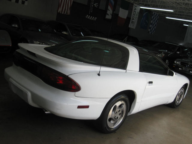 1994 Pontiac Firebird 2dr Firebird Coupe - photo 11