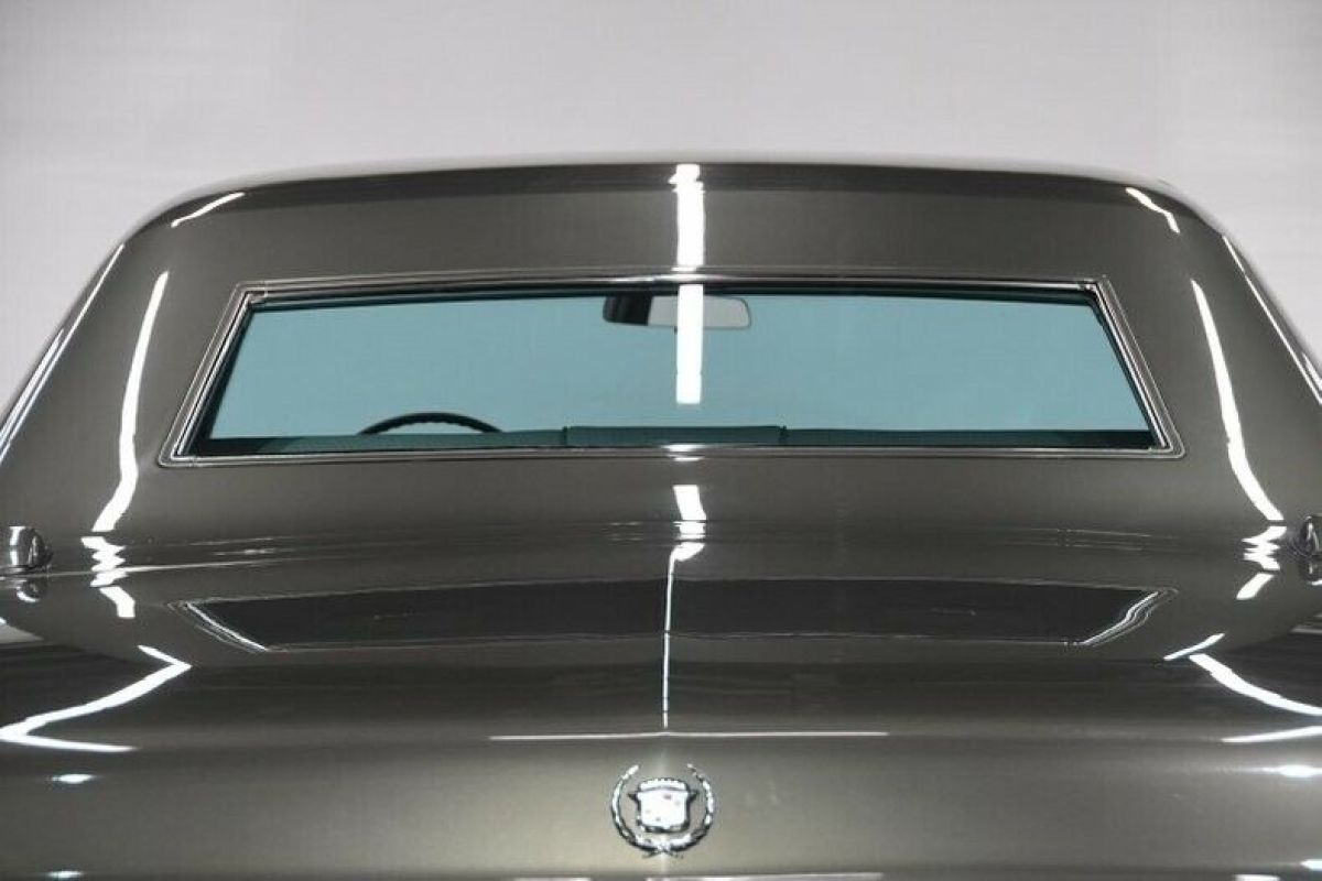 1966 Cadillac Fleetwood 75 - photo 10