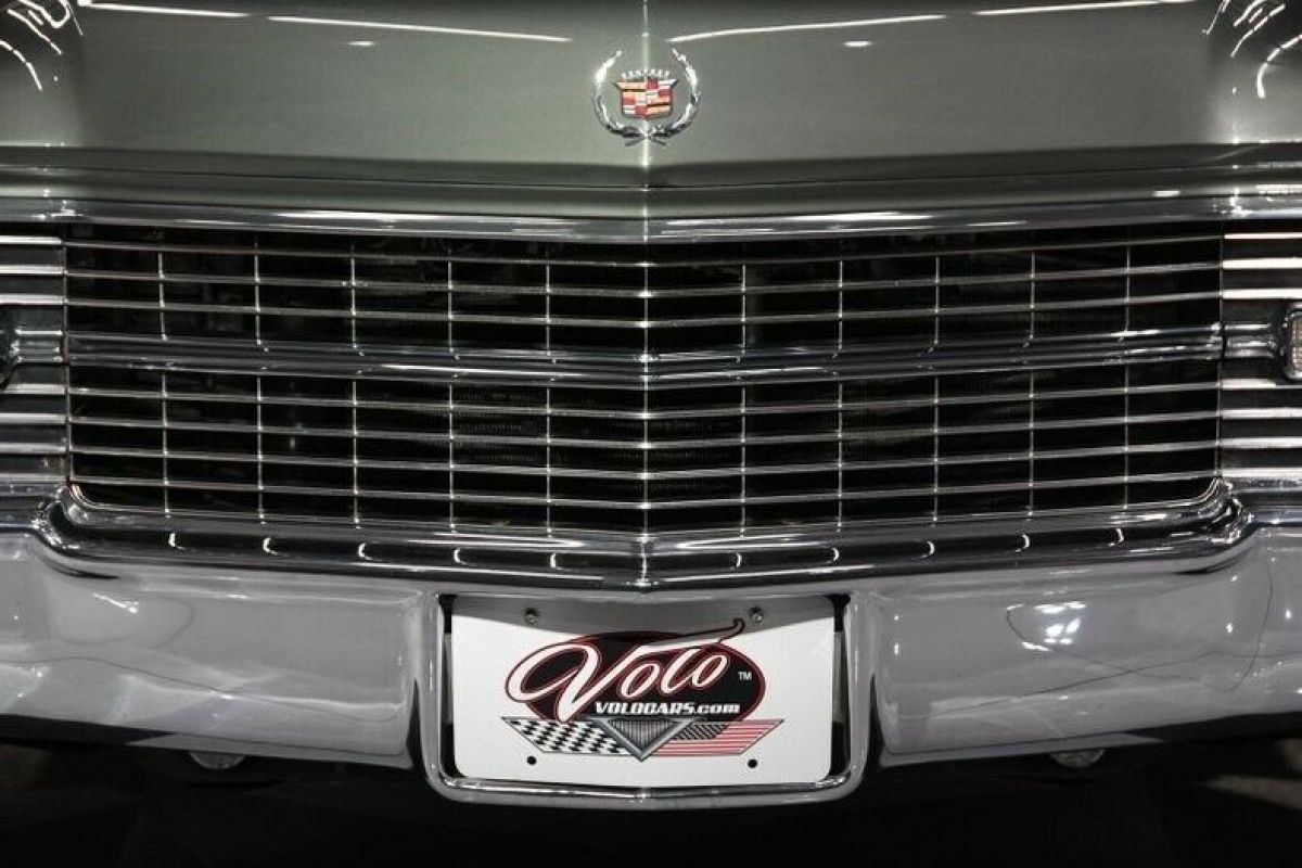 1966 Cadillac Fleetwood 75 - photo 6