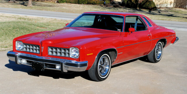 1975 Pontiac Le Mans Sport Coupe