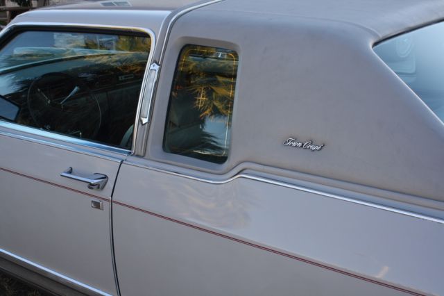 1977 Lincoln Continental Coupe - photo 10