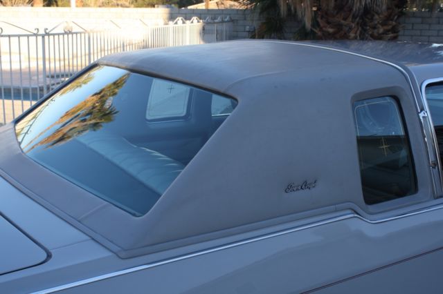 1977 Lincoln Continental Coupe - photo 9