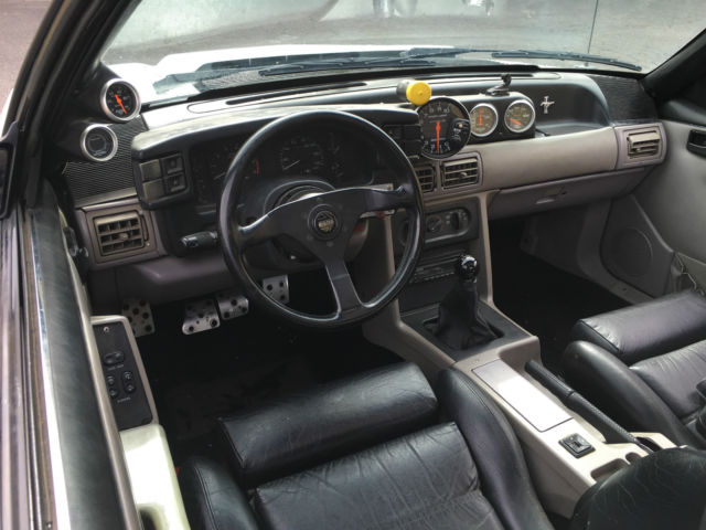 1990 Ford Mustang - photo 2