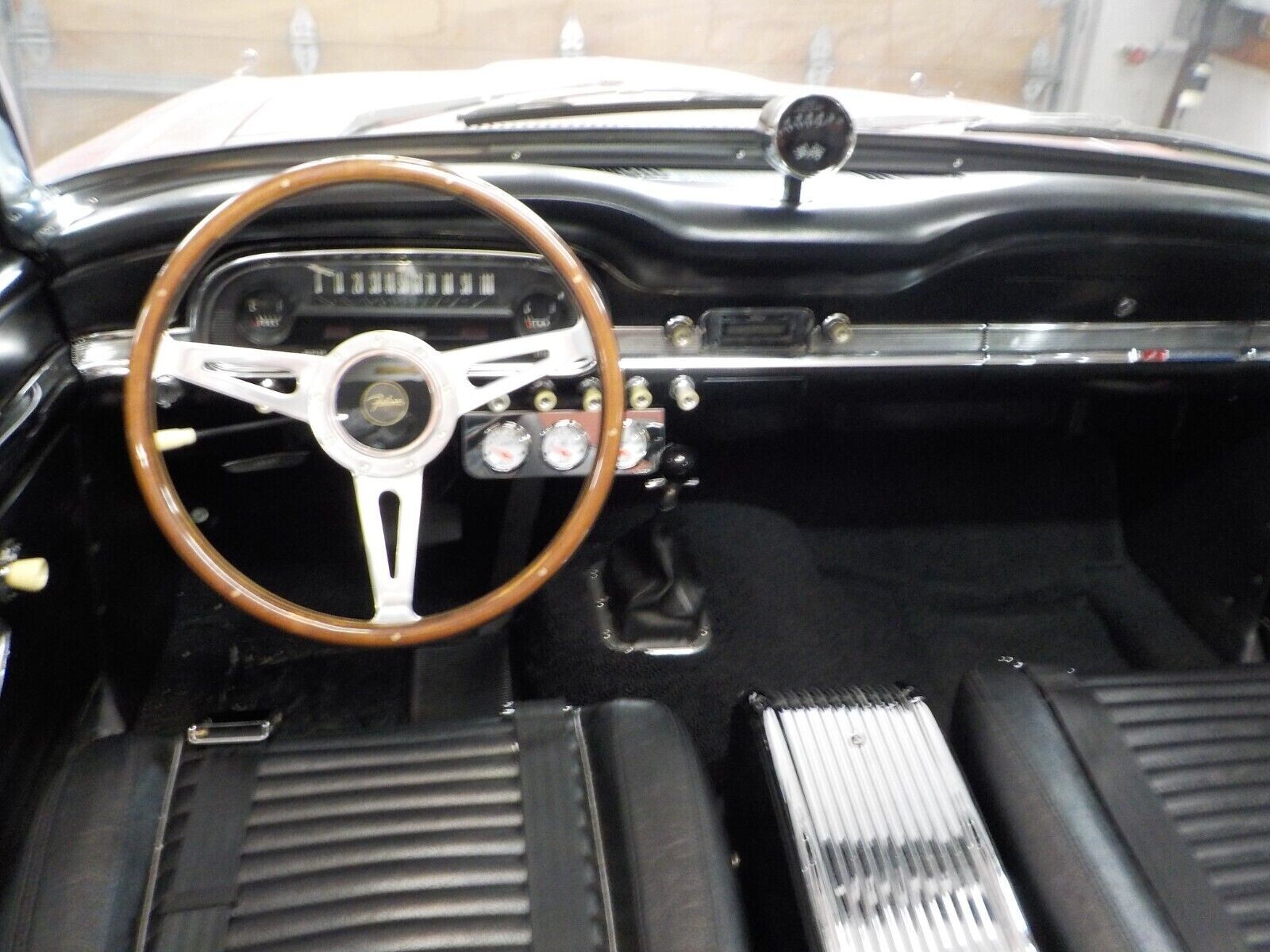 1963 Ford Falcon Futura - photo 9