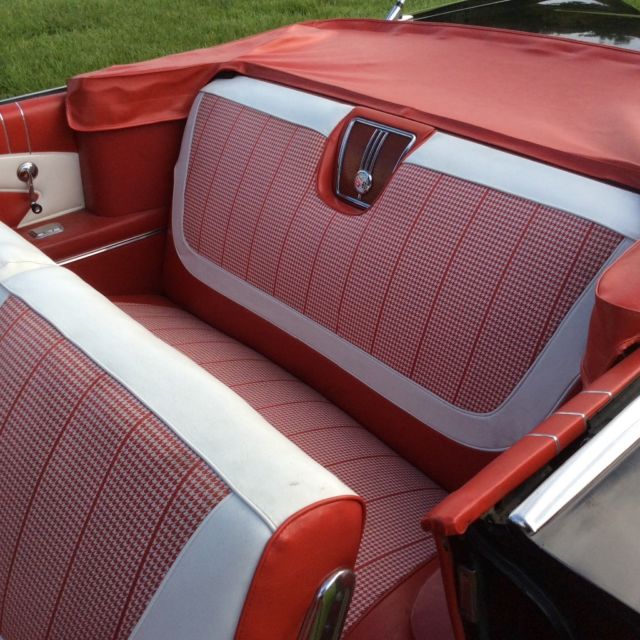 1960 Chevrolet Impala Convertible - photo 3