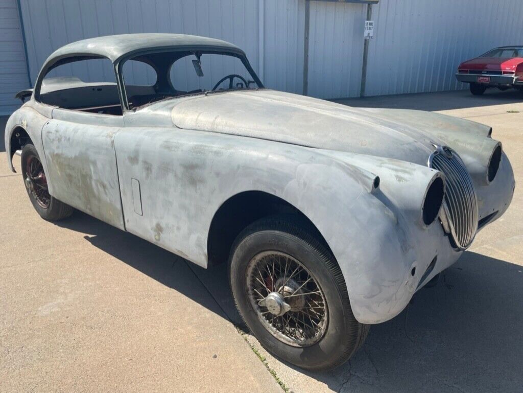 1957 Jaguar XK150 - photo 2