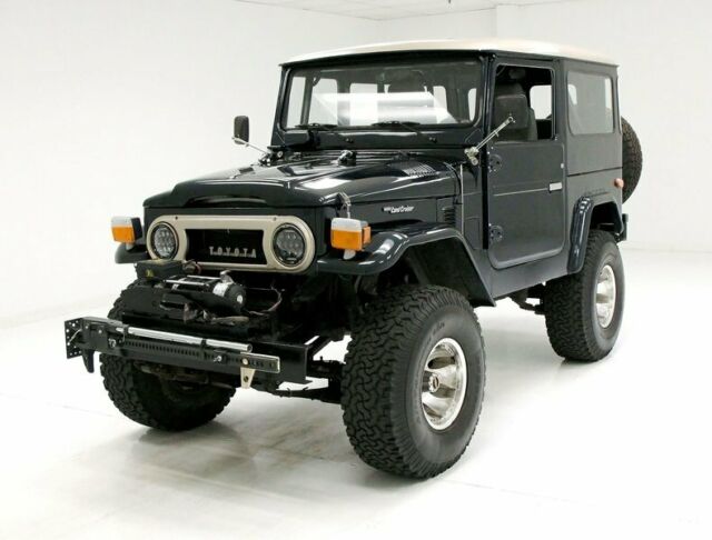 350 Crate V8/Twin Stick 4-Speed/Electric Winch/LED Headlights 1976 Toyota Land Cruiser FJ40