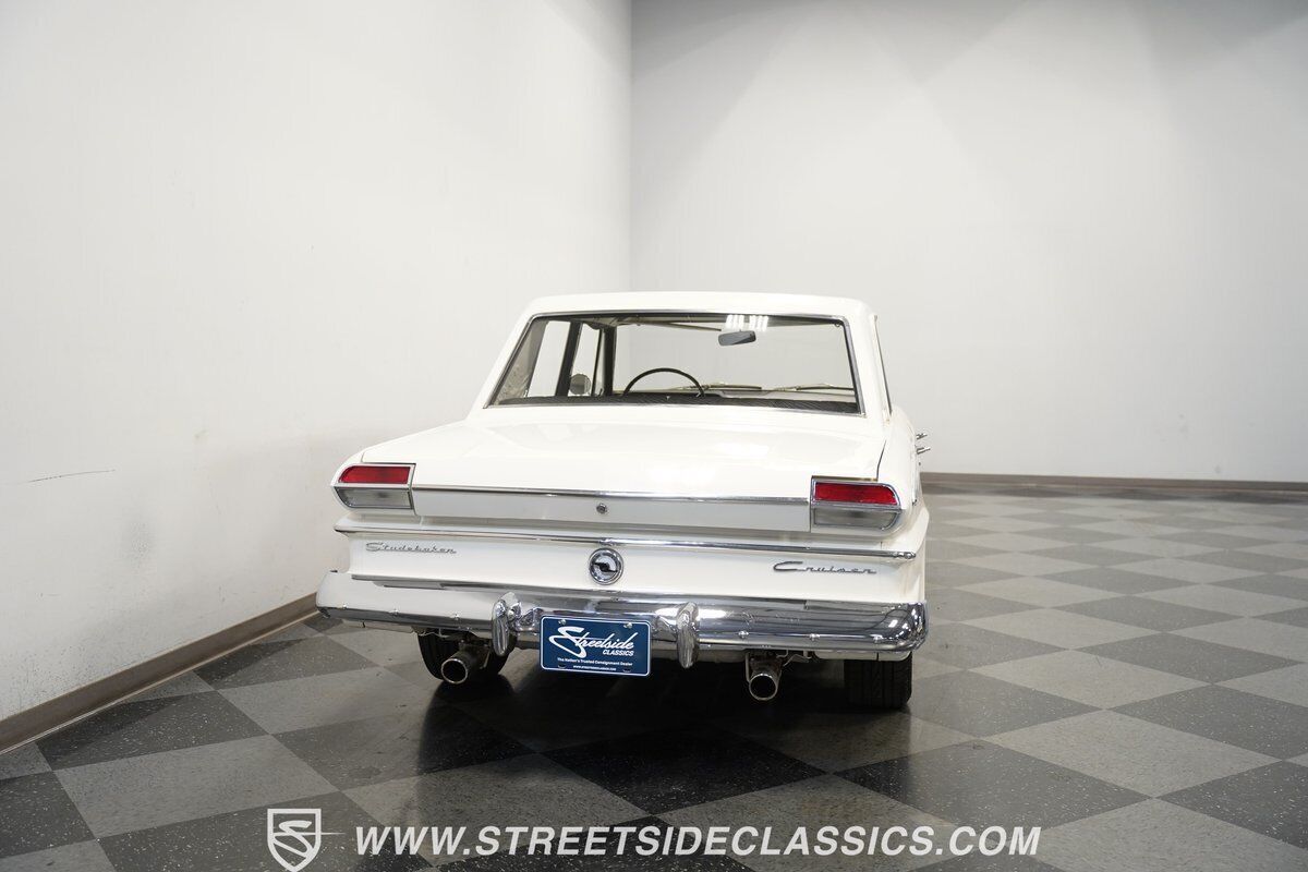 1965 Studebaker Cruiser - photo 10