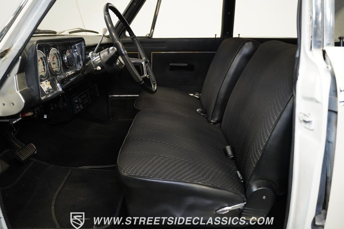 1965 Studebaker Cruiser - photo 5