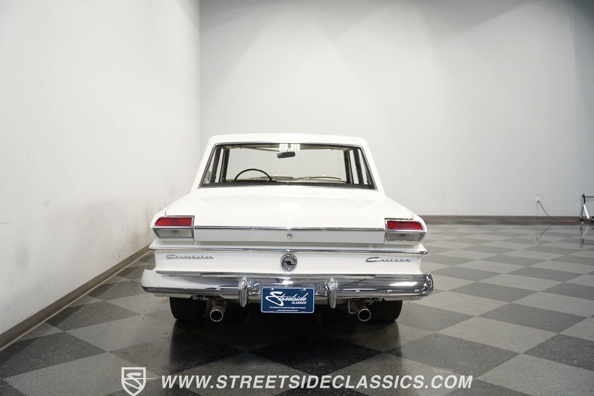 1965 Studebaker Cruiser - photo 9