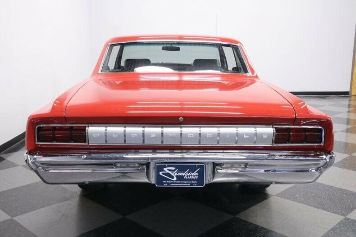 1964 Oldsmobile Cutlass Holiday Coupe - photo 12