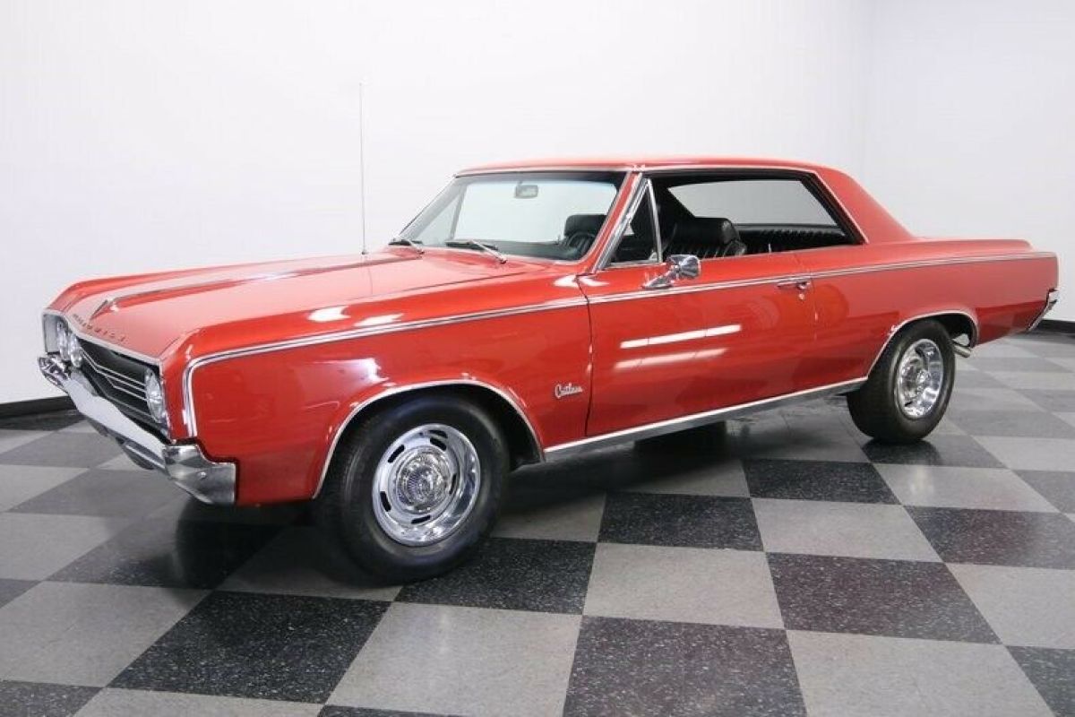 1964 Oldsmobile Cutlass Holiday Coupe - photo 7