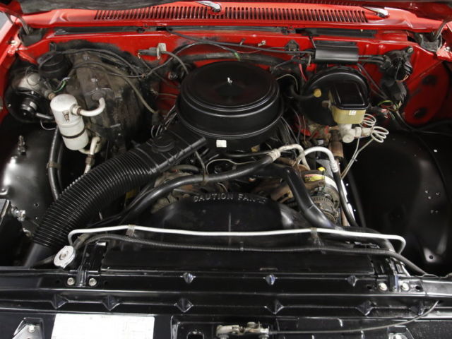 1985 Chevrolet Silverado 1500 K-10 4x4 - photo 4