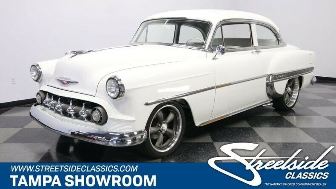 350 V8 700R4 P/B P/S COLD R-134A A/C AIR RIDE NICE PAINT & CUSTOM INTERIOR 1953 Chevrolet Bel Air/150/210 Resto-Mod