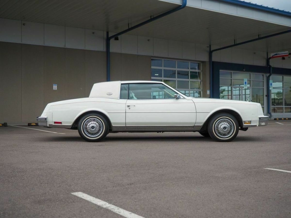 1980 Buick Riviera Low Miles - photo 8