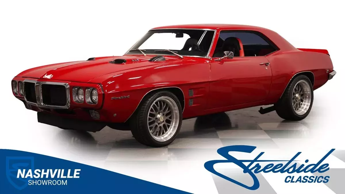350ci V8 motor four speed manual four wheel discs 1969 Pontiac Firebird