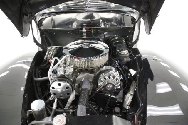 1940 Ford Deluxe Convertible - photo 12