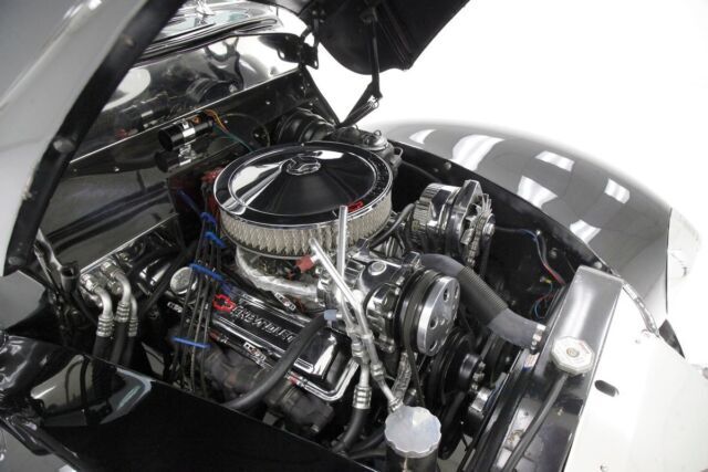 1940 Ford Deluxe Convertible - photo 13