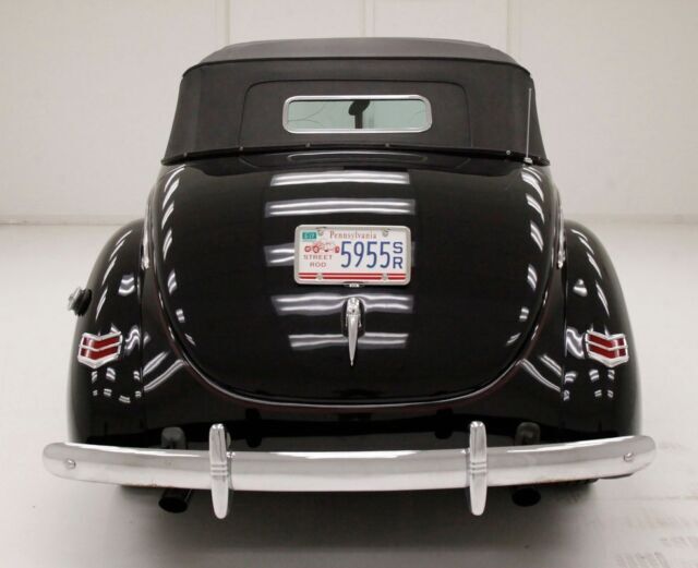 1940 Ford Deluxe Convertible - photo 8